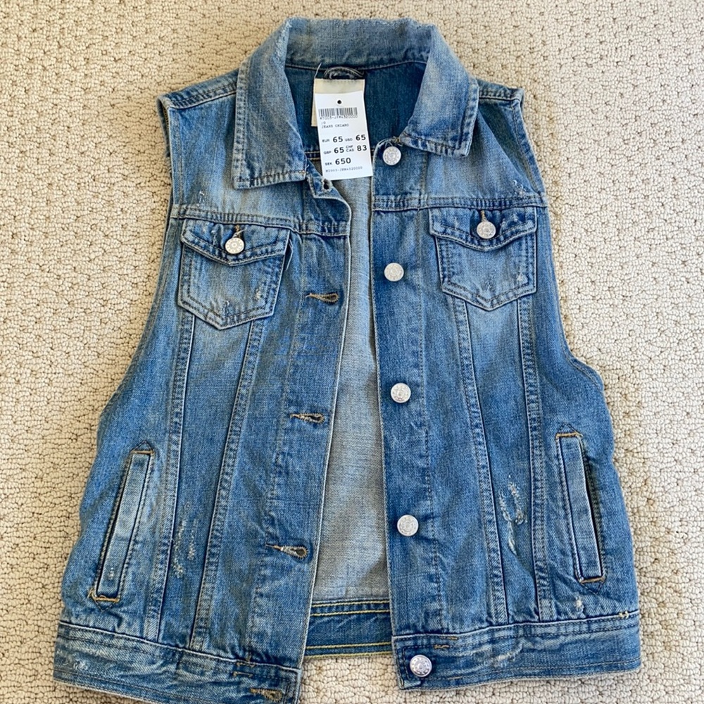 Brandy & Melville • Denim vest jacket•
